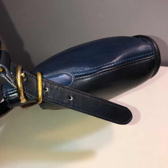 Vintage coach blue leather shoulder crossbody bag - Picture 5 of 12